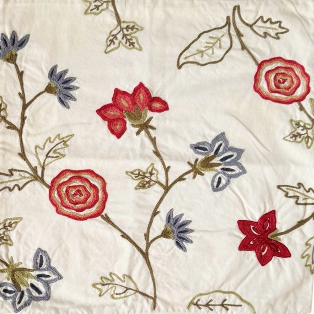 Pottery Barn Queen Duvet Floral Embroidered Fabric